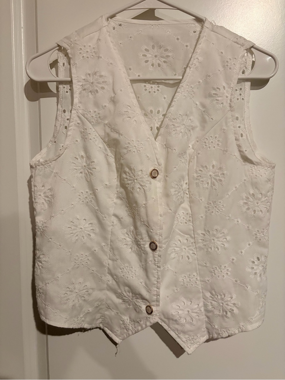 White Eyelet Button-Front Sleeveless Shirt